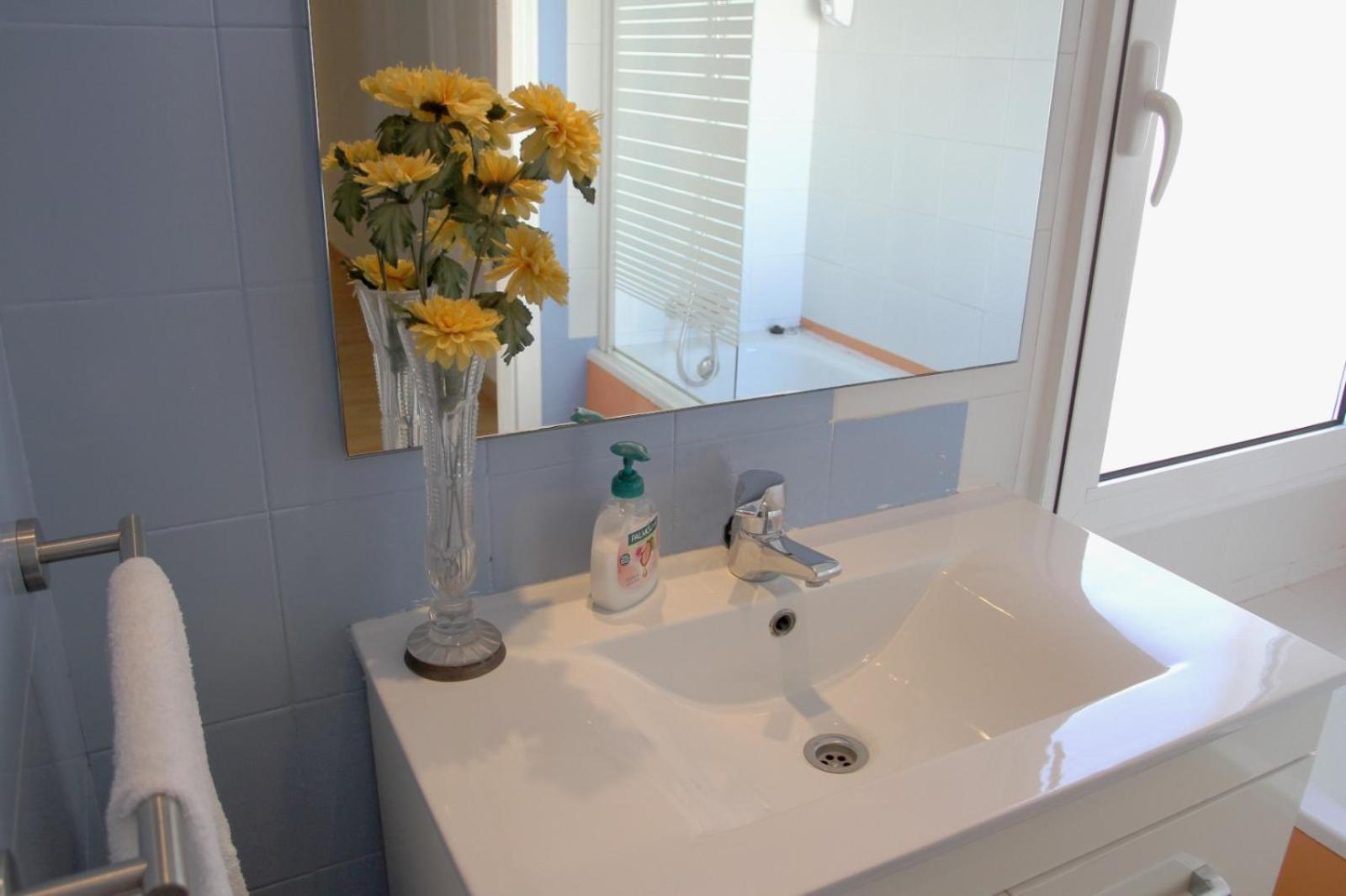 Apartamentos Bahia 阿利坎特 外观 照片
